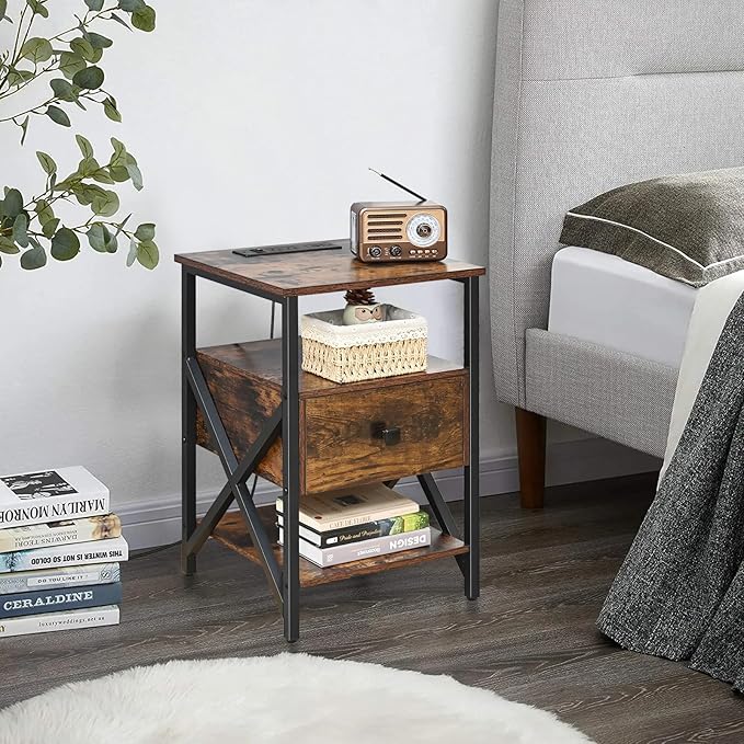 End Table with Charging Station, Charging Side Table Bedside Table with Outlets, Charger Nightstand, End Tables for Living Room, Night Stand with Storage for Bedroom, Brown