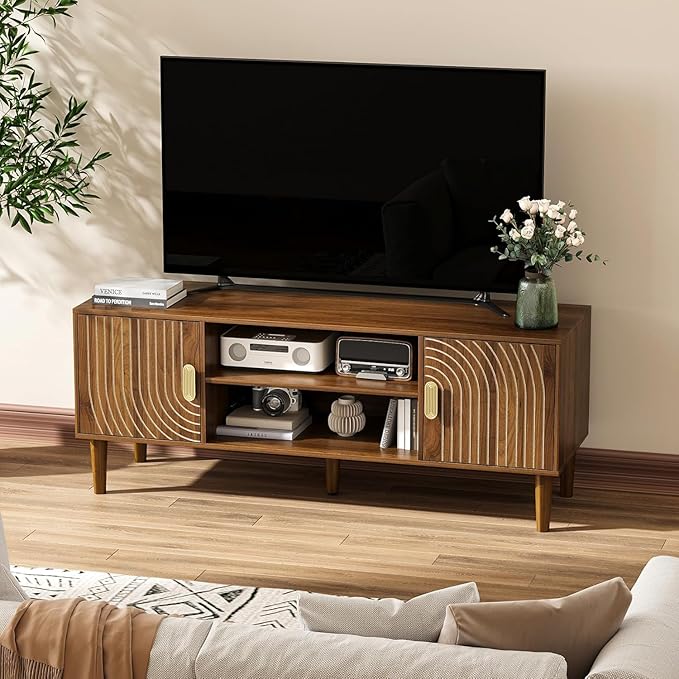 47" TV Stand for TVs up to 55 Inch, Entertainment Center with Storage and Adjustable Shelves, Modern Media Console for Living Room, Walnut