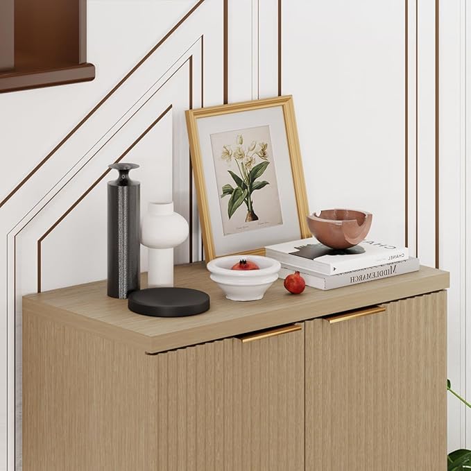 23.6" Sideboard Cabinet with 2 Doors, Modern Buffet Cabinet with Adjustable Shelf, Dining Room Sideboard, Fluted Buffet Sideboard for Living Room, Hallway, Entryway, Natual Oak