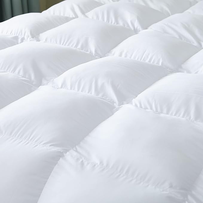 Luxurious White Solid Heavy Weight, Queen Size Goose Feathers Down Comforter for Winter Weather Duvet Insert, Premium Baffle Box, 100% Egyptian Cotton Cover, 65 oz. Fill Weight