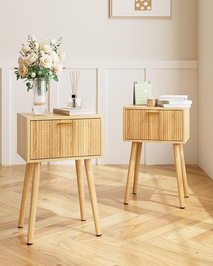 Night Stand Set 2, Oak Nightstand with Fluted Doors, Small Modern Mid-Century Bedside Table for Bedroom, End Table for Living Room