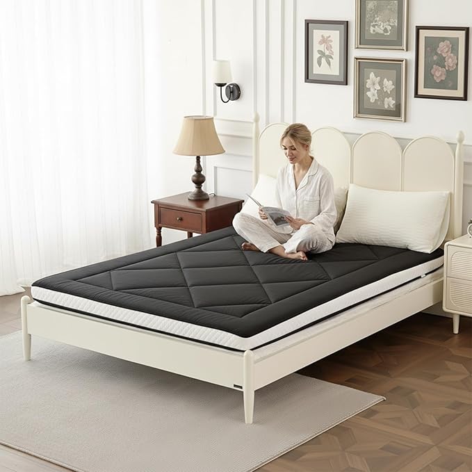 Welnow Japanese Futon Floor Mattress, Thick Queen Size Tatami Mat Portable & Foldable Roll Up Floor Bed Mattress with Storage Bag, Sleeping Pad for Adults, Dorm, Guest Bed, Camping and Travel, Black