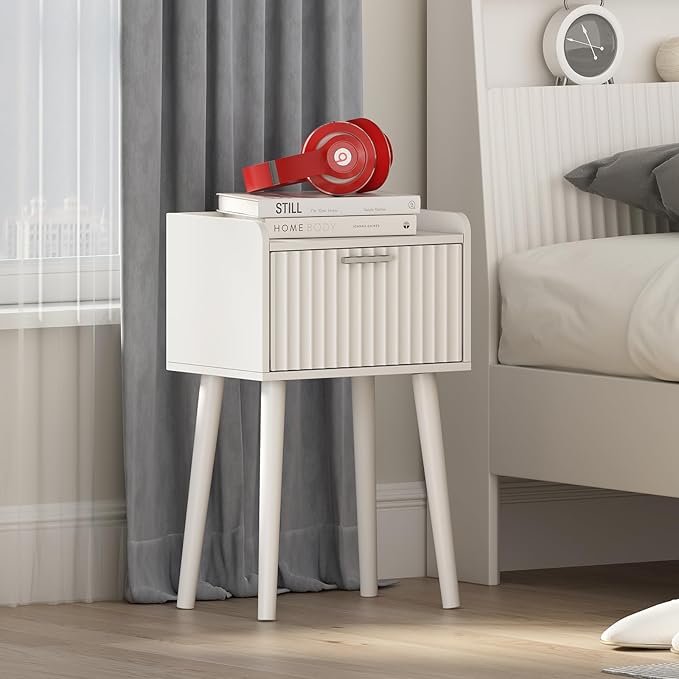 LAATOOREE Nightstand Set of 2, Small Bed Side Table with Fluted Door, End Table with Solid Wood Legs, Mid-Century Bedside Table for Bedroom Small Space