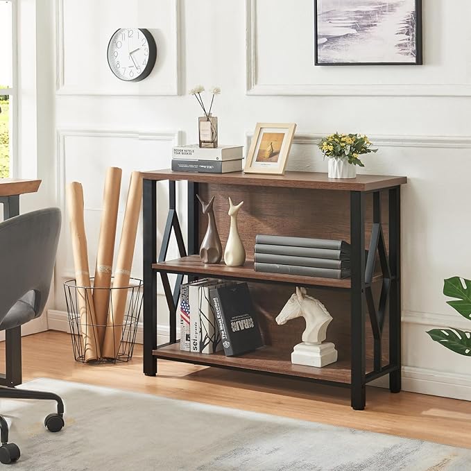HOMISSUE Bookshelf, 3-Tier Rustic Short Bookshelf, Industrial Shelf Bookcase with Engineered Wood Shelves, Low Bookcase with Storage, Small Shelf for Living Room, Bedroom and Office, Rustic Brown