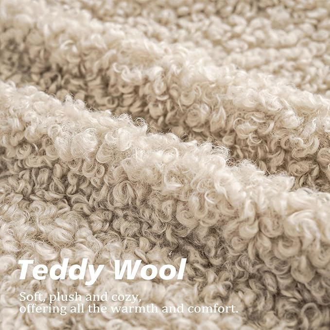 Foindtower 2 Pieces 16x16 Inch Light Khaki, Faux Fur Throw Pillow Cover Accent Sherpa Pillow Fuzzy Soft Pillowcases Sheepskin Decorative Fleece Cushion Case for Bed Couch Living Room