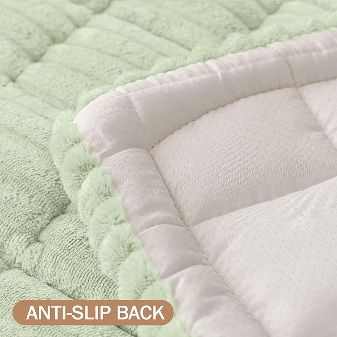Smiry Couch Cover for Dogs Washable, Non Slip Fuzzy Pet Couch Covers for 3 Cushion Sofa Pet Friendly, Thick Soft Sofa Slipcovers Cushion Protector (Green, 27.6" x 70.9")