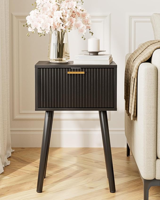Night Stand Set 2, Black Nightstand with Fluted Doors, Small Modern Mid-Century Bedside Table for Bedroom, End Table for Living Room