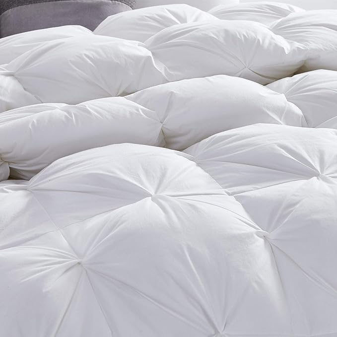 Luxurious All-Season Goose Down Feather Fiber Comforter Queen Size Duvet Insert, Exquisite Pinch Pleat Design, Premium Baffle Box, 100% Egyptian Cotton Cover, 55 oz. Fill Weight, White
