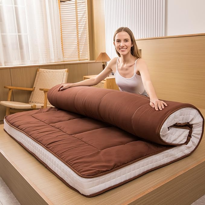 MAXYOYO Futon Mattress, Japanese Floor Mattress Queen Size, Quilted Bed Mattress Topper, Extra Thick Folding Sleeping Pad Breathable Floor Lounger Guest Bed for Camping Couch, Coffee