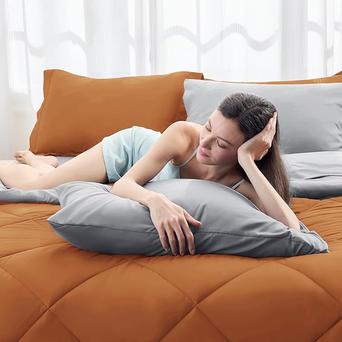 HEVUMYI Twin Comforter Set - 5-Piece All Season Bed in a Bag Twin, Ultra Soft Bedding Set with Comforter, Flat Sheet, Fitted Sheet, Pillowcases, Pillow Shams, Orange & Light Grey