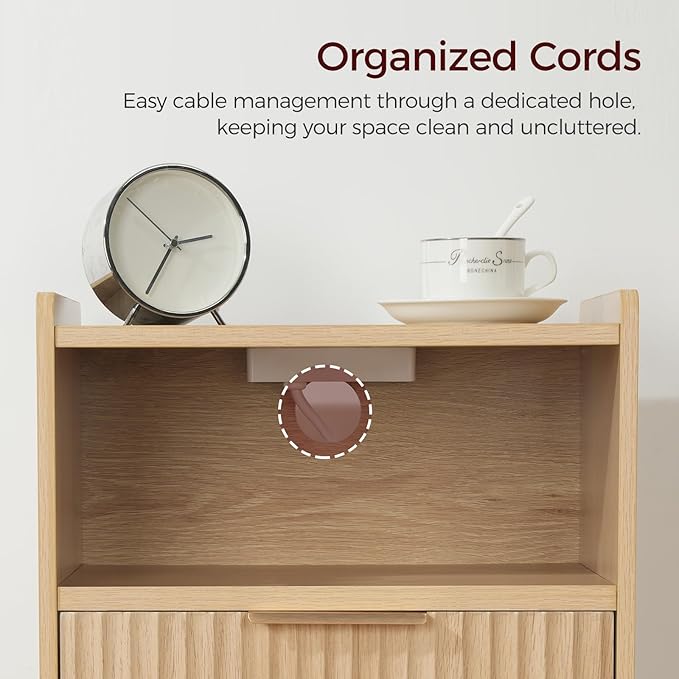 Fluted Nightstand, End Table, Small Modern Bedside Table with Charging Station, Side Table with Drawer, for Small Spaces, Bedroom, Living Room, Natural ETNA61E01