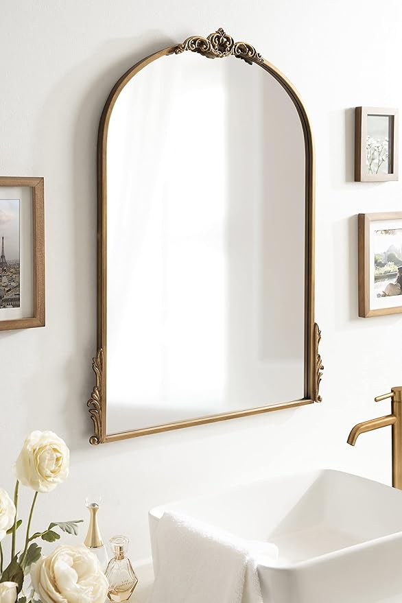 Kate and Laurel Myrcelle Traditional Arched Mirror; 25 x 33; Gold; Decorative Large Arch Mirror with Ornate Garland Detailing Along The Crown and Edges of The Frame