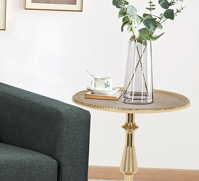 CLEENTABLE Gold Metal Pedestal Side Table - Round Aluminum Accent Table for Living Room, Small Drink Table for Sofa, Bedside or Entryway - Vintage Brass Finish, Modern Glam Décor