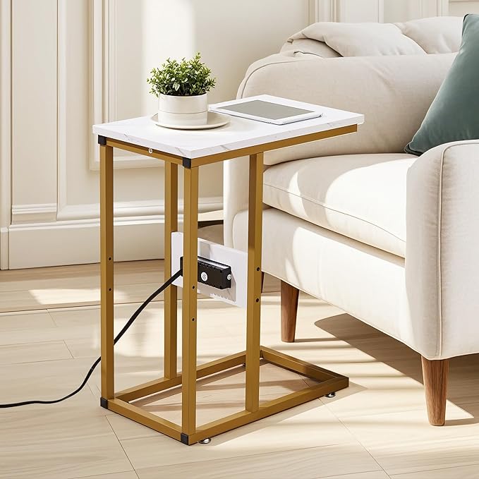 VECELO C Shaped End Side Table with Charging Station & Power Outlets for Couch Sofa/Bed Snack TV Tray with Metal Frame for Living Room Bedroom 1 Set, Gold