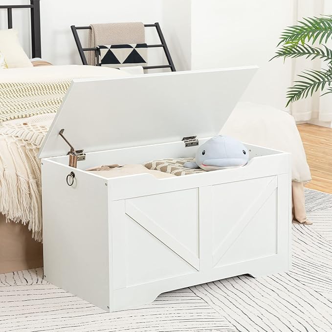 HOOBRO Storage Bench, 29.5” Retro Wooden Storage Chest with U-Shaped Cut-Out Pull, Safety Hinge, Supports 220 lb and Easy Assembly for Toy Box Organizer (White) WT77CW01