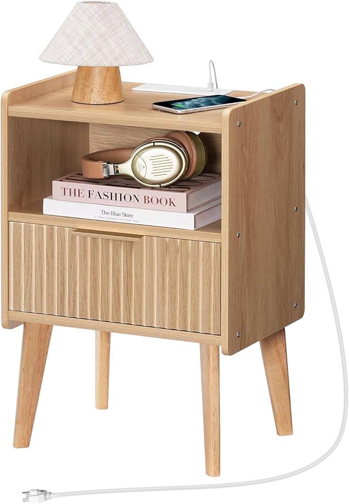 Fluted Nightstand, End Table, Small Modern Bedside Table with Charging Station, Side Table with Drawer, for Small Spaces, Bedroom, Living Room, Natural ETNA61E01