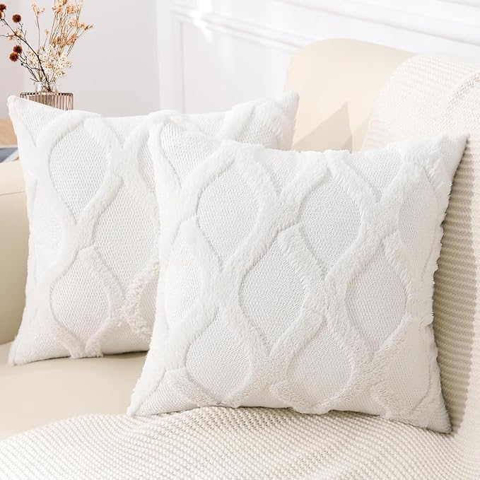 decorUhome Throw Pillow Covers 22x22 Inch Set of 2, Soft Plush Faux Fur Wool Cream White Couch Pillow Covers, Decorative Neutral Pillow Cases for Bed Sofa Living Room Home Decor