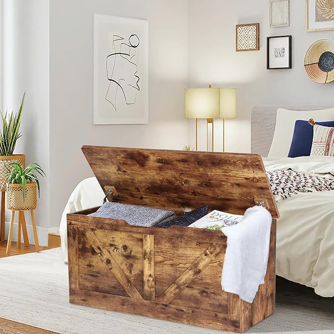 39.4" Storage Chest, Wooden Storage Bench, Large Storage Trunk with 2 Safety Hinges, Entryway Shoes Bench for Living Room, Bedroom, Rustic Brown