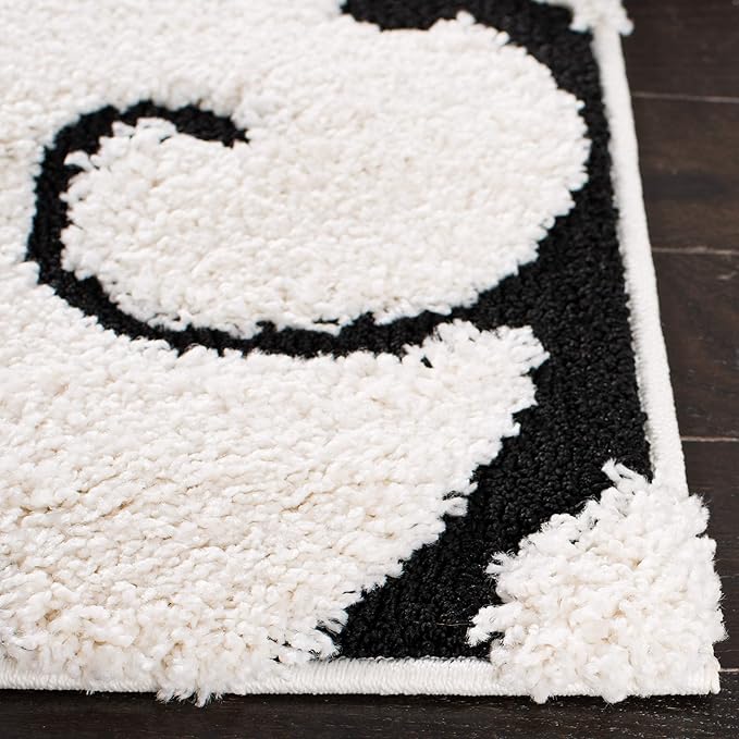 SAFAVIEH Florida Shag Collection Accent Rug - 4' x 6', Ivory & Black, Scroll Design, Non-Shedding & Easy Care, 1.2-inch Thick Ideal for High Traffic Areas in Foyer, Living Room, Bedroom (SG455-1290)
