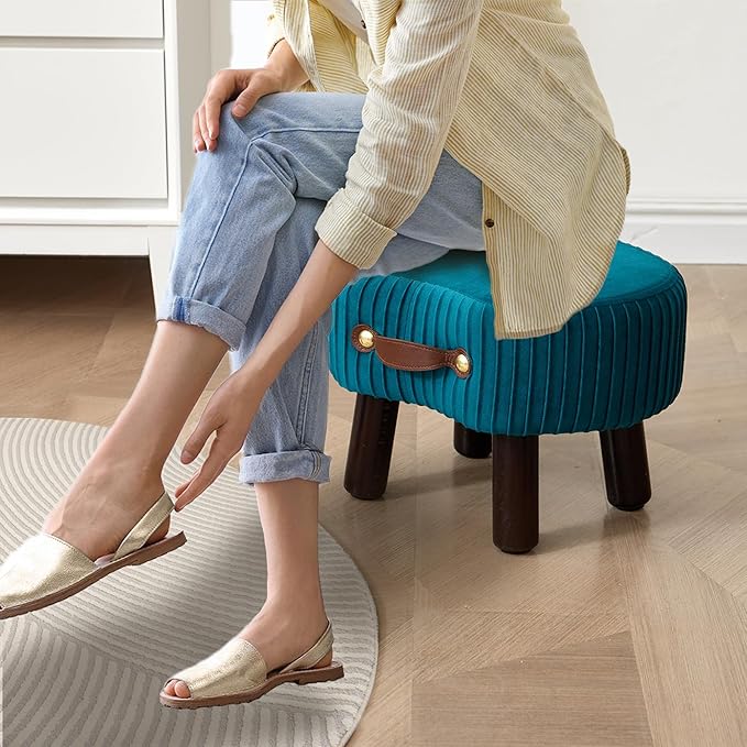 Small Footstool with Handle, Velvet Ottoman Foot Rest with Padded Seat, Curved Foot Stool with Wooden Legs, Portable Foot Rest for Living Room, Bedroom, Entryway, Peacock Blue