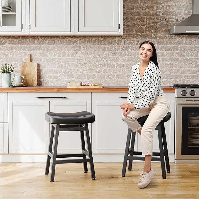 Counter Height Bar Stools Set of 3, 24 Inch Barstools for Kitchen Counter, Kitchen Stools with Faux Leather Saddle Seats & Heavy Duty Metal Legs, Easy Assembly, Forest Green