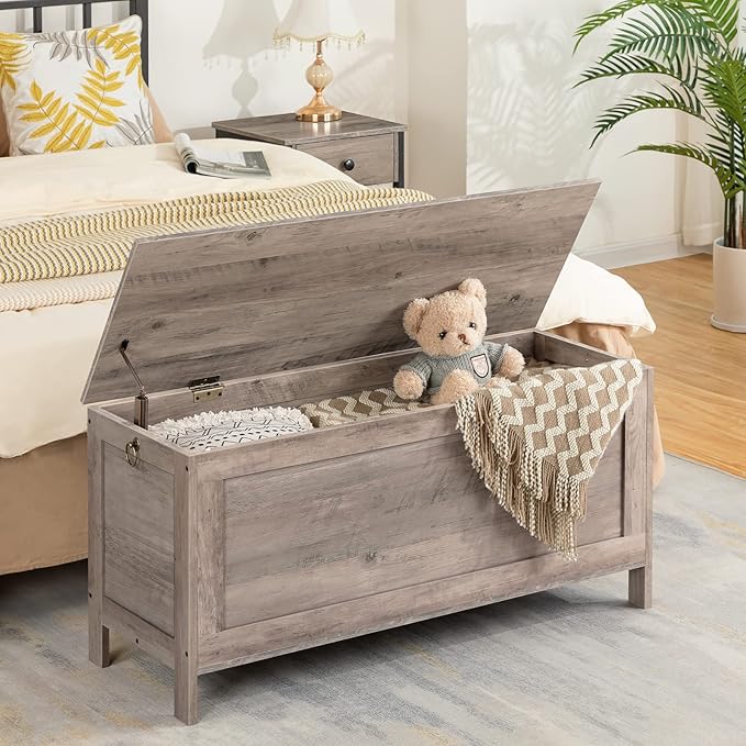 HOOBRO Toy Box, Retro Wooden Look Storage Chest with Safety Hinge, Entryway Storage Bench Supports 220 lb, 39.4 x 15.7 x 18.9 Inches Toy Chest Organizer, Easy Assembly (Greige) BG100CW01