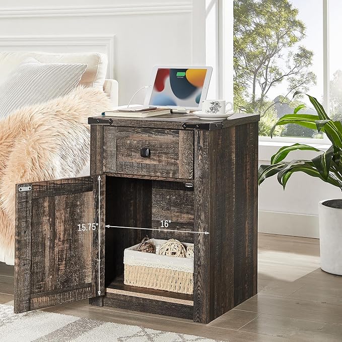 SOOWERY Nightstands Set of 2, Nightstand with Charging Station, Farmhouse End Table with Barn Door and Drawer, Rustic Wood Sofa Side Table for Bedroom, Living Room, Dark Rustic Oak