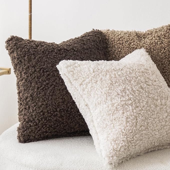 Foindtower 2 Pieces 16x16 Inch Chocolate, Faux Fur Throw Pillow Cover Accent Sherpa Pillow Fuzzy Soft Pillowcases Sheepskin Decorative Fleece Cushion Case for Bed Couch Living Room