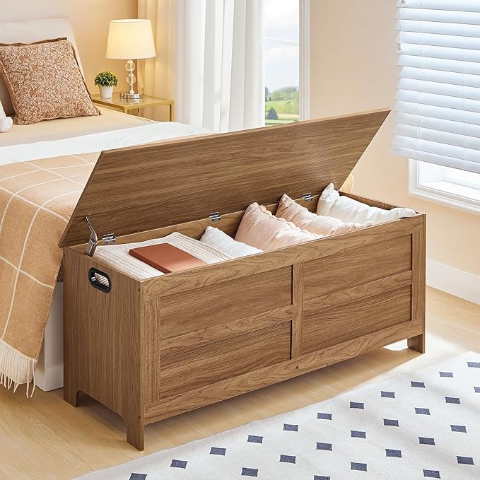 Storage Chest, 47.2” Large Toy Chest, Entryway Storage Trunk, Storage Bench with Safety Hinge, Entrance Bench for Living Room, Entrance, Bedroom, Honey Brown SCOR48901
