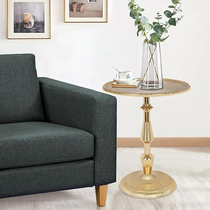 CLEENTABLE Gold Metal Pedestal Side Table - Round Aluminum Accent Table for Living Room, Small Drink Table for Sofa, Bedside or Entryway - Vintage Brass Finish, Modern Glam Décor
