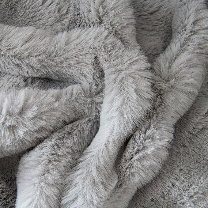 VM VOUGEMARKET Plush Sofa Cover Thick Faux Fur Shaggy Fuzzy Sectional Couch Cover Universal Gray Furniture Cover Fluffy Sofa Slipcover for Couch Sofa Bed-71" x 134"