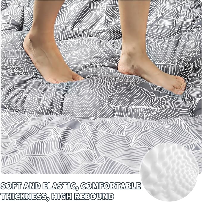 Japanese Floor Mattress,4" Thicken Japanese Floor Sleeping Pad Foldable,Futon Mattress Suitable for Camping and Guest Room (Grey, Full (80" X 47"))
