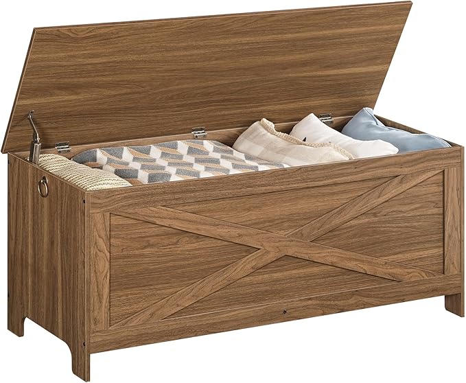 47.2" Toy Chest, Sturdy Entryway Storage Chest with Safety Hinge, Retro Toy Box, Wooden Look Accent Furniture for Living Room, Bedroom, Honey Brown SCOR48801