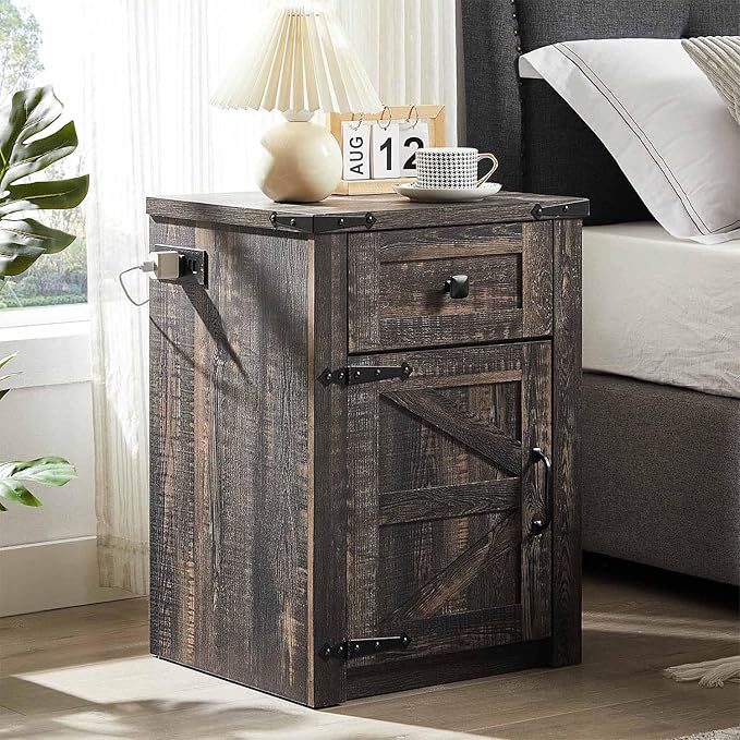 SOOWERY Nightstands Set of 2, Nightstand with Charging Station, Farmhouse End Table with Barn Door and Drawer, Rustic Wood Sofa Side Table for Bedroom, Living Room, Dark Rustic Oak