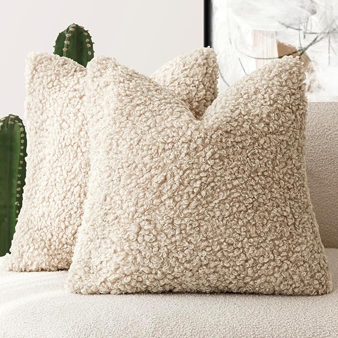Foindtower 2 Pieces 22x22 Inch Light Khaki, Faux Fur Throw Pillow Cover Accent Sherpa Pillow Fuzzy Soft Pillowcases Sheepskin Decorative Fleece Cushion Case for Bed Couch Living Room