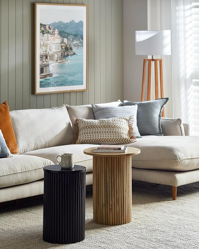 Solid Wood End Table Round 16.93" D, Wooden Accent Drum End Table, Unique Oak Pedestal Side Table, Fully Assembled, for The Living Room and Bedroom