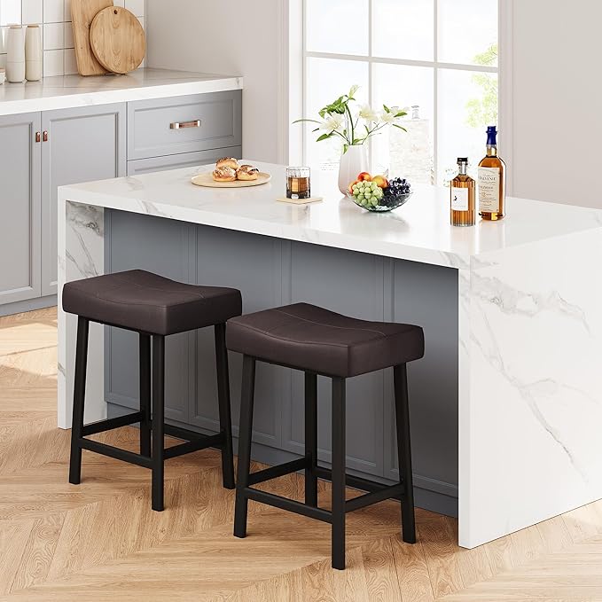 GarveeHome Counter Height Bar Stools Set of 2, 24 Inch Brown Barstools for Kitchen Island Counter, Upholstered Padded Saddle Chairs with Curved Cushion, Easy Assembly