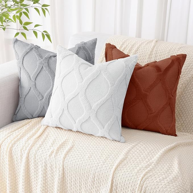 decorUhome Throw Pillow Covers 18x18 Inch Set of 2, Soft Plush Faux Fur Wool Pure White Couch Pillow Covers, Decorative Neutral Pillow Cases for Bed Sofa Living Room Home Decor