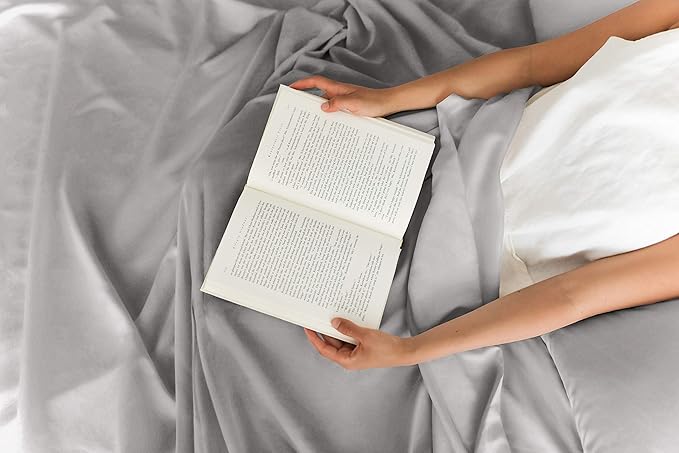 Full Size 4 Piece Sheet Set - Comfy Breathable & Cooling Bed Sheets Set - Hotel Luxury Bedding for Women, Men, Kids, Teens, Boys & Girls - Deep Pockets, Soft and Wrinkle Free - Oeko-Tex - Light Grey