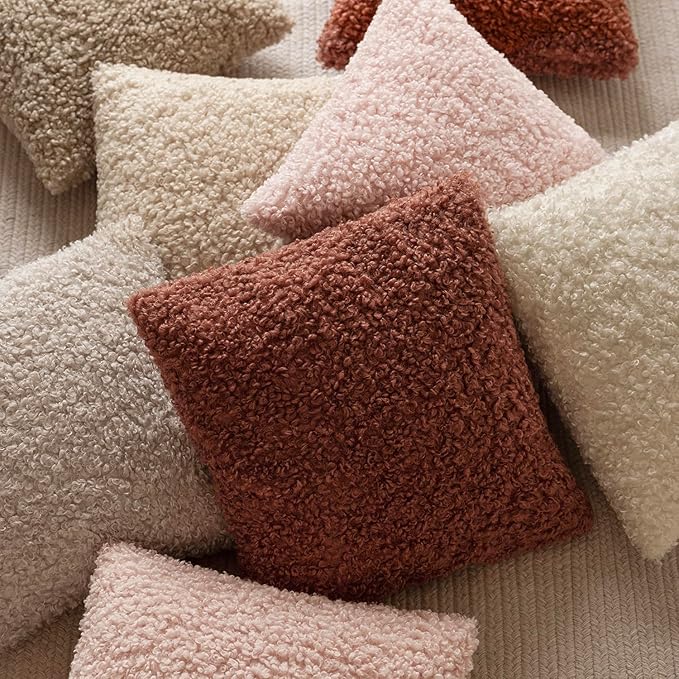 Foindtower 2 Pieces 18x18 Inch Light Pink, Faux Fur Throw Pillow Cover Accent Sherpa Furry Pillow Covers Fuzzy Soft Pillowcases Cozy Sheepskin Decorative Fleece Cushion Case for Bed Couch Living Room