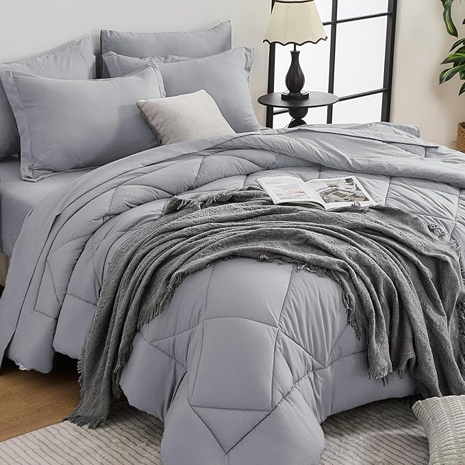 HEVUMYI Oversized Queen Comforter Set Light Grey - 7-Piece All Season Bed in a Bag Oversized Queen, Ultra Soft Bedding Set with Comforter, Flat Sheet, Fitted Sheet, Pillowcases, Pillow Shams