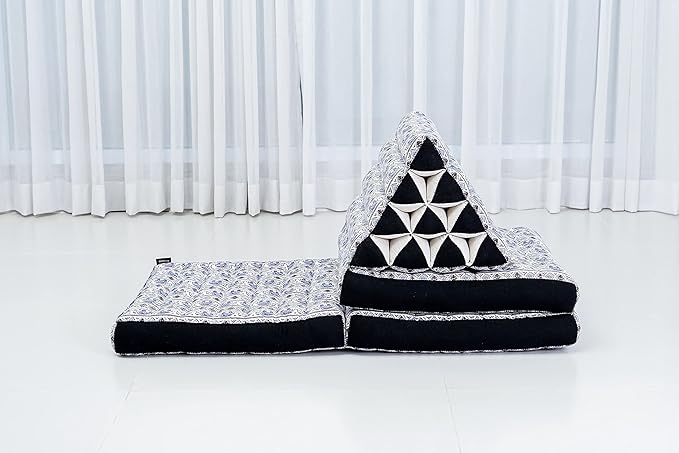 Leewadee - Comfortable Japanese Floor Mattress - Thai Floor Bed with Triangle Cushion - Futon Mattress - Thai Massage Mat, 67 x 21 inches, Blue White, Kapok Filling