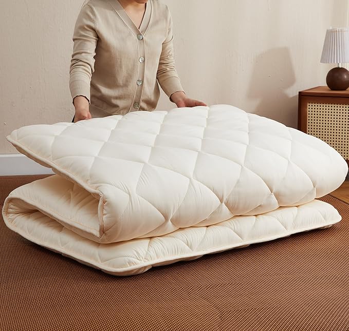 Japanese Floor Futon Mattress, Tatami Mat Sleeping Pad, Shikibuton, Mattress Topper, Boys Girls Roll Up Dormitory Mattress, Foldable & Portable Floor Lounger Bed, Guest Bed (Cream, Full)