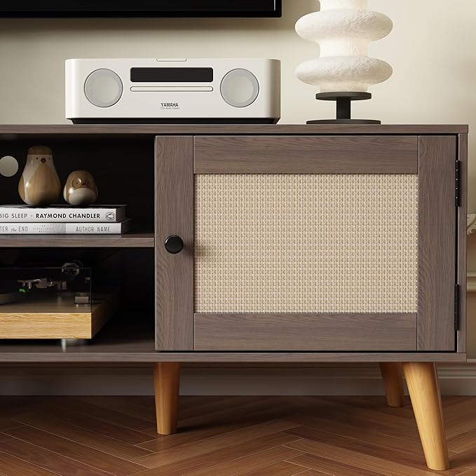 TV Stand for TVs up to 65 inches, Rattan Grain Finish Panel with 2 Storage cabinets, Modern Minimalist Style, Living Room, Audio-Visual Room for Multiple Rooms,3 Colors Available (Oak)