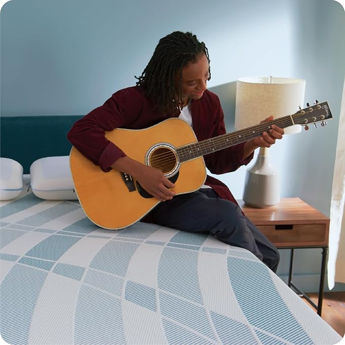 Sealy Dreamlife 14” Hybrid Mattress-in-a-Box, King, SealyComfort Gel Memory Foam, SealyResponsive Encased Coils, Machine Washable Cover