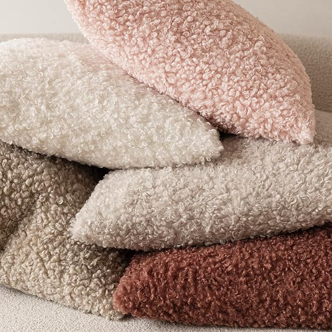 Foindtower 2 Pieces 18x18 Inch Light Pink, Faux Fur Throw Pillow Cover Accent Sherpa Furry Pillow Covers Fuzzy Soft Pillowcases Cozy Sheepskin Decorative Fleece Cushion Case for Bed Couch Living Room