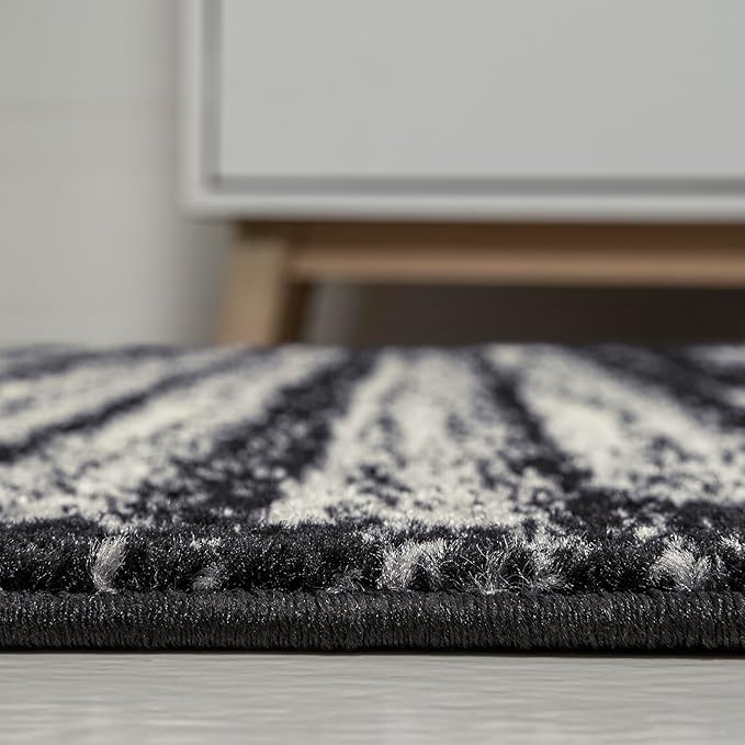 JONATHAN Y Khalil Modern Berber Stripe Black/Cream Indoor Area Rug, 4x6, Contemporary, Bohemian, Easy-Cleaning for Living Room, Bedroom, Kitchen, Pet Friendly, Non-Shedding (MOH207F-4)