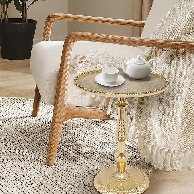 CLEENTABLE Gold Metal Pedestal Side Table - Round Aluminum Accent Table for Living Room, Small Drink Table for Sofa, Bedside or Entryway - Vintage Brass Finish, Modern Glam Décor