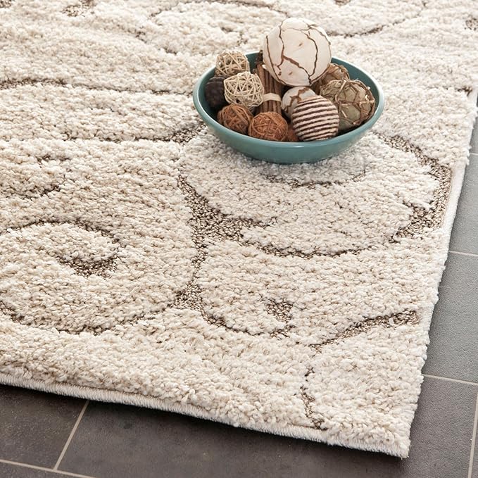 SAFAVIEH Florida Shag Collection Accent Rug - 3'3" x 5'3", Grey, Scroll Design, Non-Shedding & Easy Care, 1.2-inch Thick Ideal for High Traffic Areas in Entryway, Living Room, Bedroom (SG455-8013)