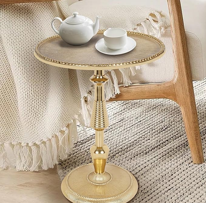 CLEENTABLE Gold Metal Pedestal Side Table - Round Aluminum Accent Table for Living Room, Small Drink Table for Sofa, Bedside or Entryway - Vintage Brass Finish, Modern Glam Décor